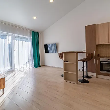 Urban Loft Nr2 With Ac & Parking *